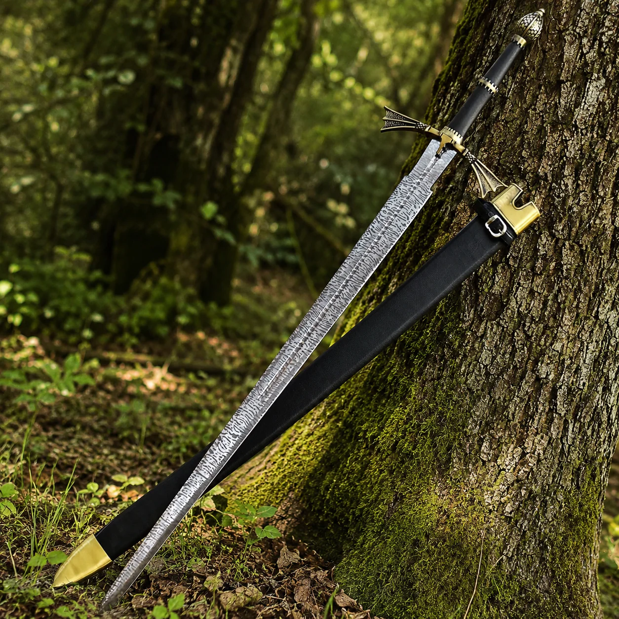 Dark Sister Sword replica with Damascus-style blade and ornate gold crossguard inspired by Game of Thrones.