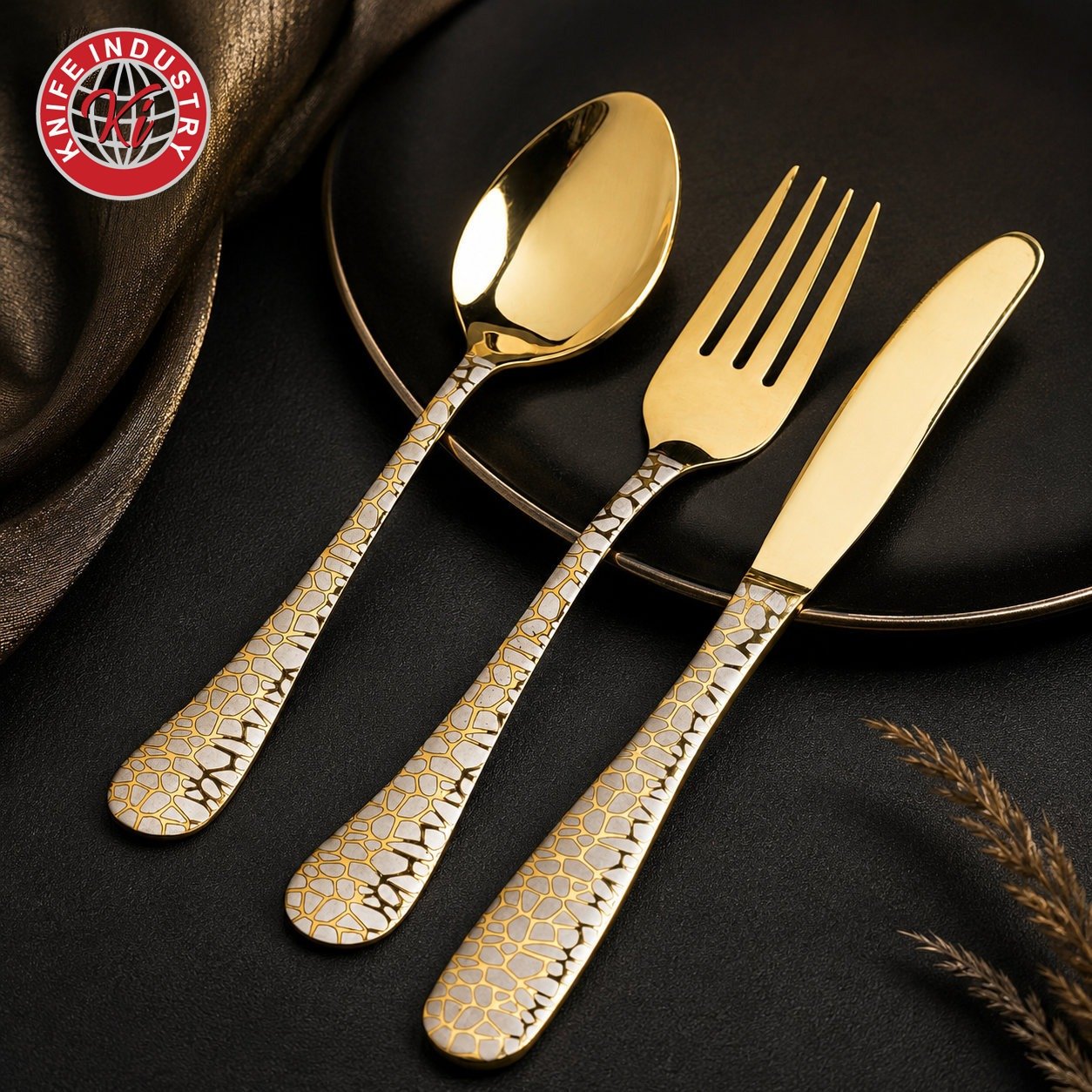 Pebble Gold Cutlery Set - Mini Gift Box | Knife Industry - Image 2